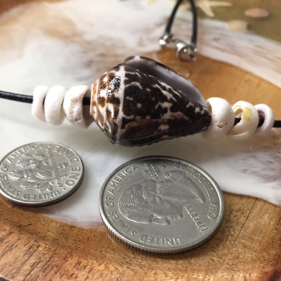🖤Hawaiian puka shell handmade necklace - Picture 10 of 12